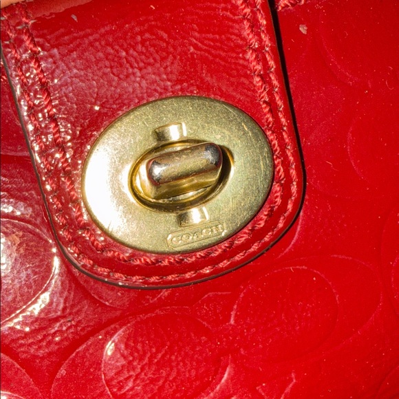 Coach Cherry Red Embossed Wallet with Gold Turnlock - Picture 2 of 11